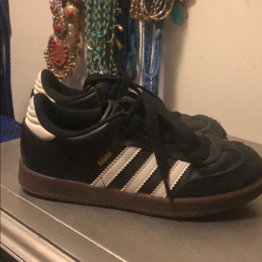 Little boys adidas/samba